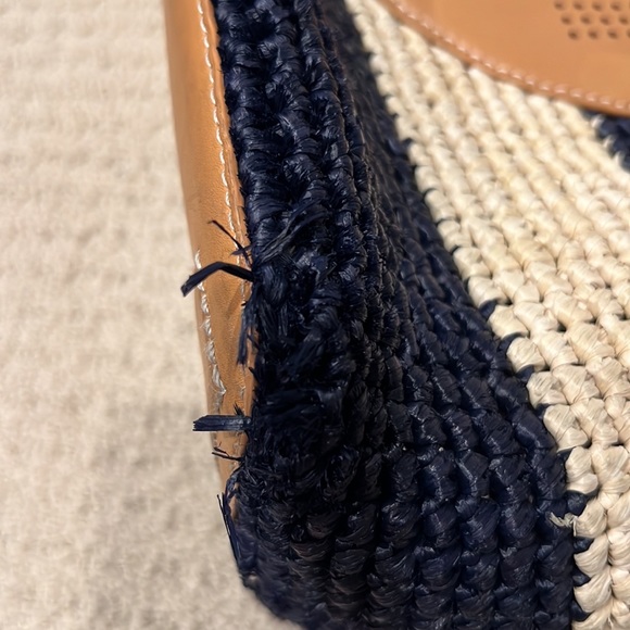 Tory Burch woven bag - Picture 4 of 8